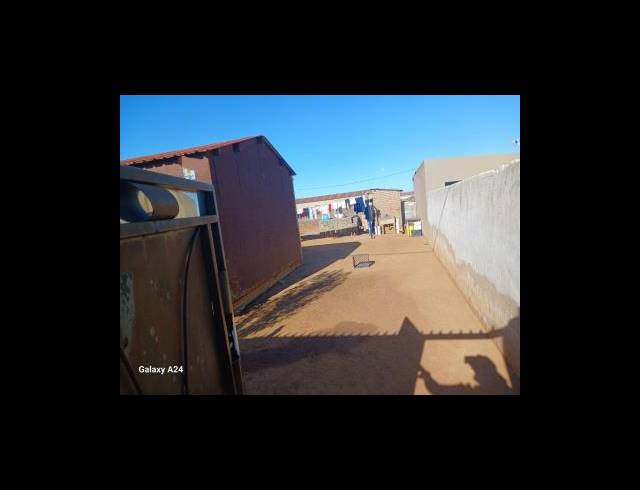 2 BEDROOM HOUSE FOR SALE IN PALM RIDGE